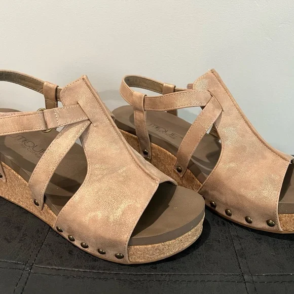 Corkys Seltzer Bronze Wedge Sandals - Picture 3 of 10